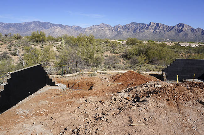 Negative Pool Retaining Walls